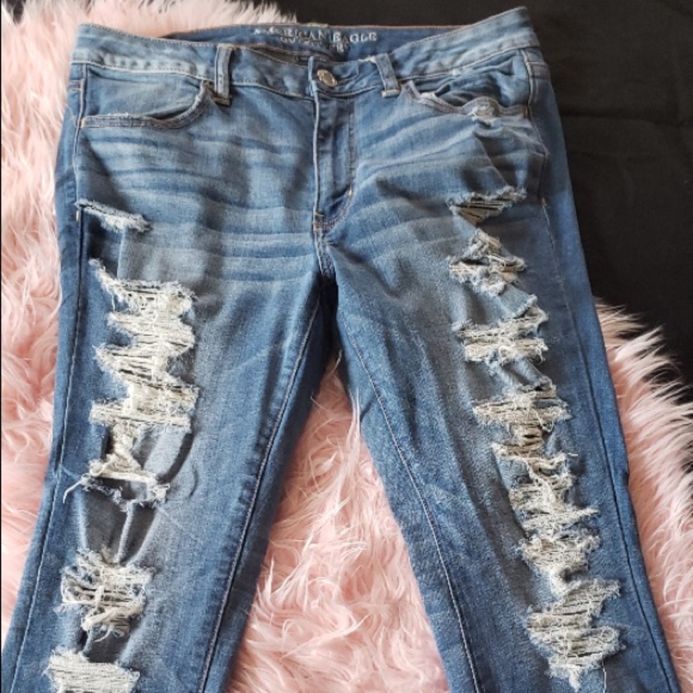 American Eagle Distressed Jeans